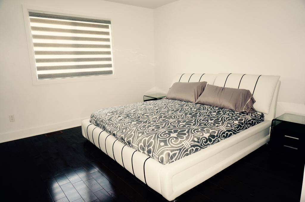Luxury Two Story Villa Unit D 拉瓦尔 外观 照片