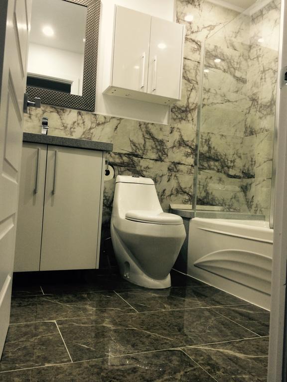Luxury Two Story Villa Unit D 拉瓦尔 外观 照片