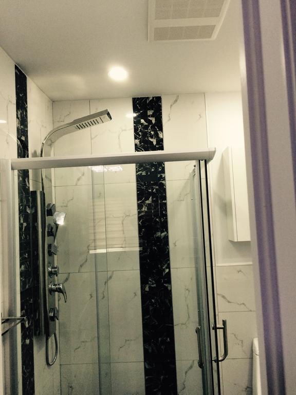 Luxury Two Story Villa Unit D 拉瓦尔 外观 照片